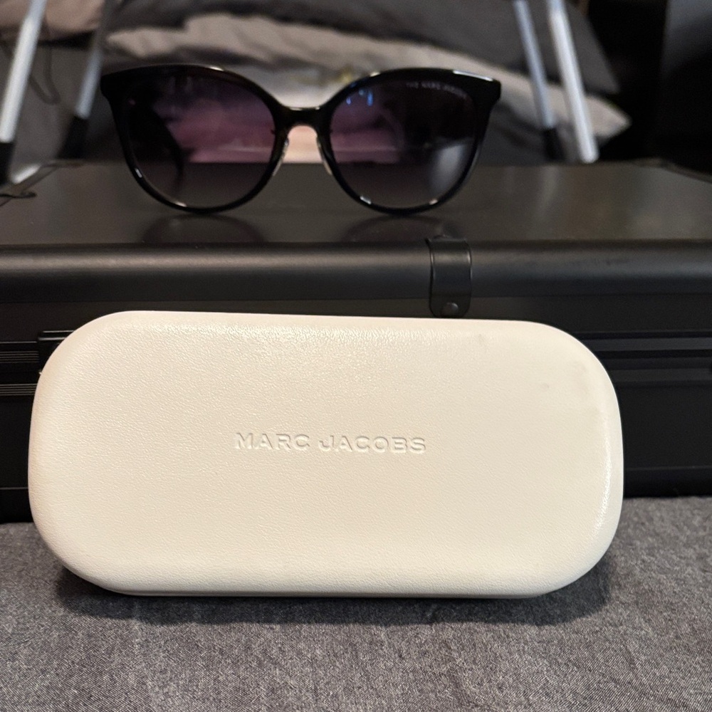 Marc Jacobs Black Sunglasses with White Case